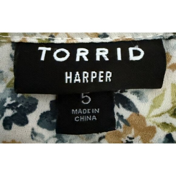 Torrid Harper Floral Blouse Womens Size 5 Lightweight V-Neck Flowy Plus Size EUC - Picture 5 of 8